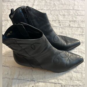 SP! WEST BLACK WESTERN VINTAGE BLOCK HEEL ANKLE WOMEN’S BOOTS VTG 9